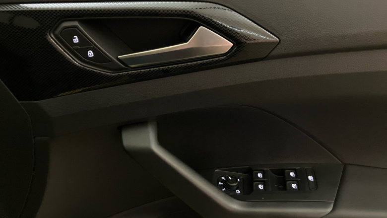 Volkswagen T-Cross 1.0 TSI 115 Life 5dr DSG Petrol Estate